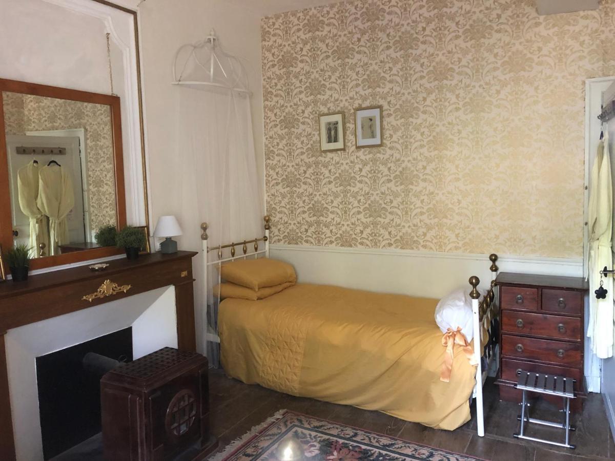 Chateau Gros Puy, Petit Chateau Chambre D'Hote Abjat-sur-Bandiat Экстерьер фото